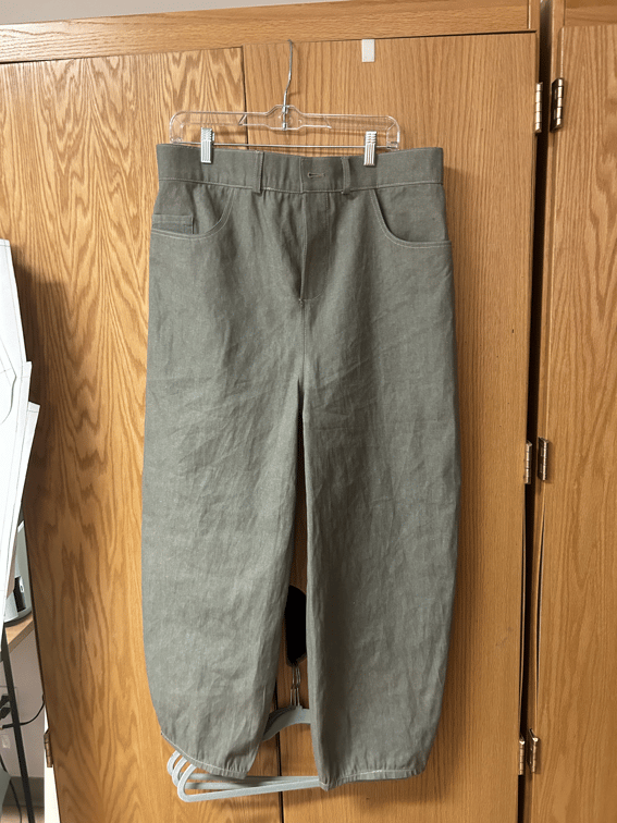 F4F5BB92-C83E-4E88-8D1E-29EA621ACF3F 1